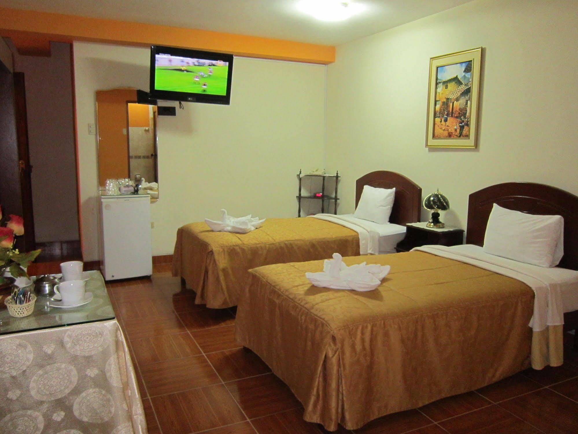 Hotel Suite Plaza Трухильо Экстерьер фото