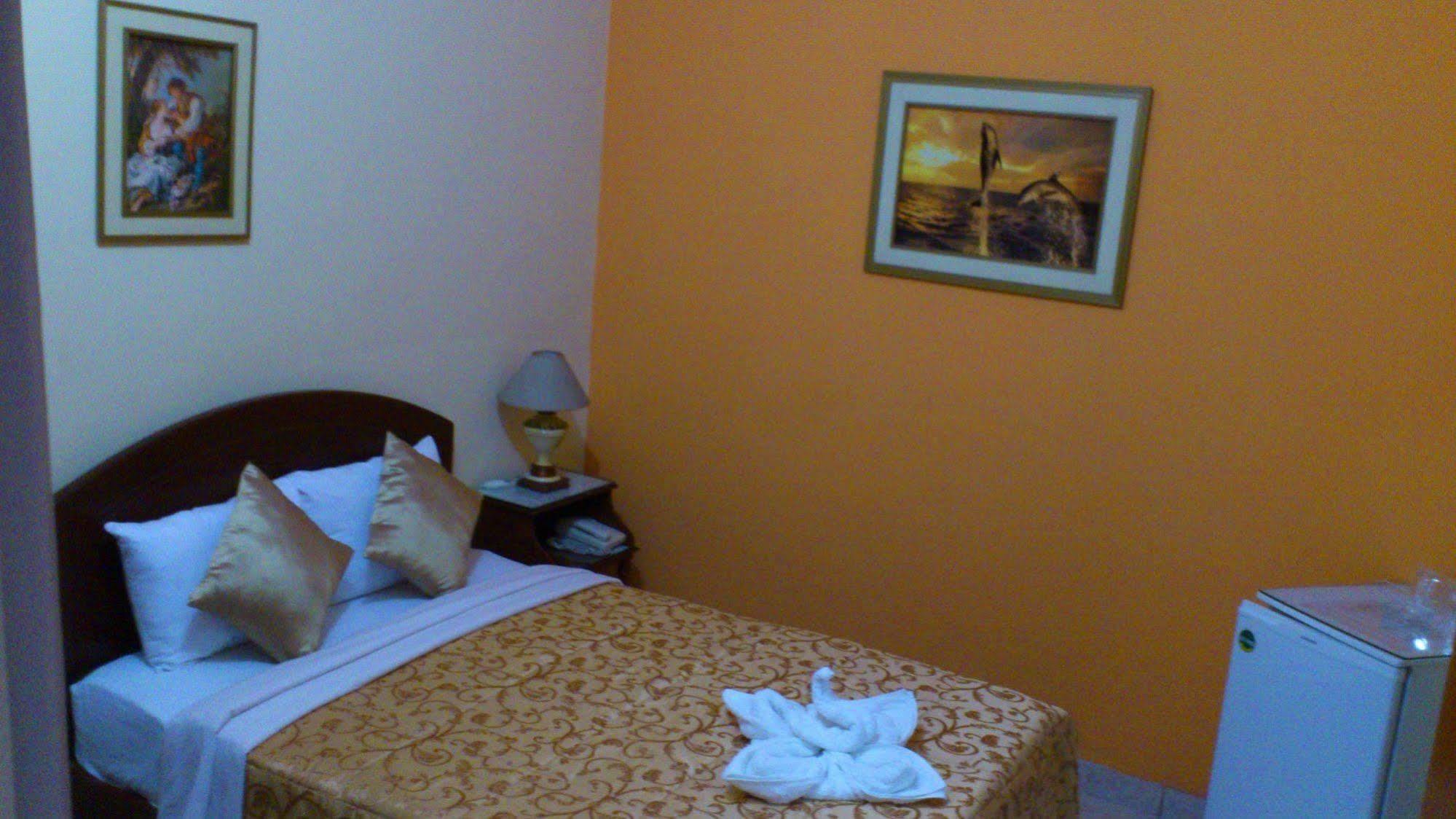 Hotel Suite Plaza Трухильо Экстерьер фото